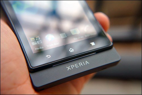 Sony Xperia Sola: Hấp dẫn cảm ứng “ma thuật”