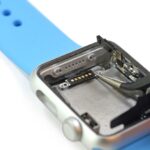 Bên trong Apple Watch - cỗ máy khổng lồ trong cái đồng hồ