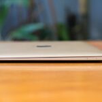 Trên tay nhanh MacBook Retina 12" vàng. Mỏng, nhẹ, đẹp, hoàn thiện cực tốt