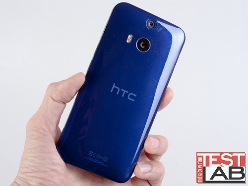 Hình ảnh HTC Butterfly 2 chống nước