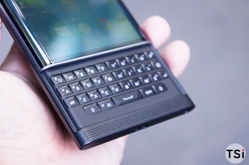 Ảnh BlackBerry Priv tại Sài Gòn: Smartphone chạy Android đầu tiên của "Dâu Đen"