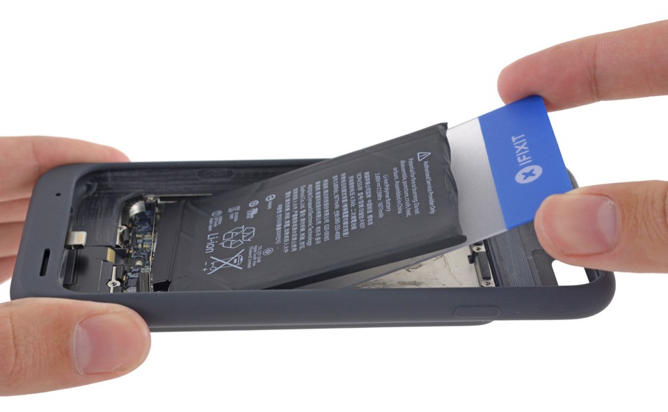 iFixit mở ốp lưng kèm pin iPhone 6 - Apple Smart Battery Case