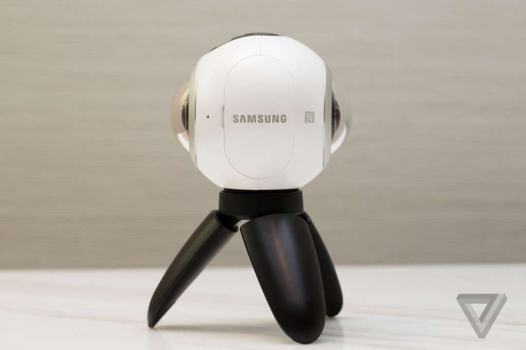 Samsung Gear 360 (Samsung Galaxy Unpacked 2016)