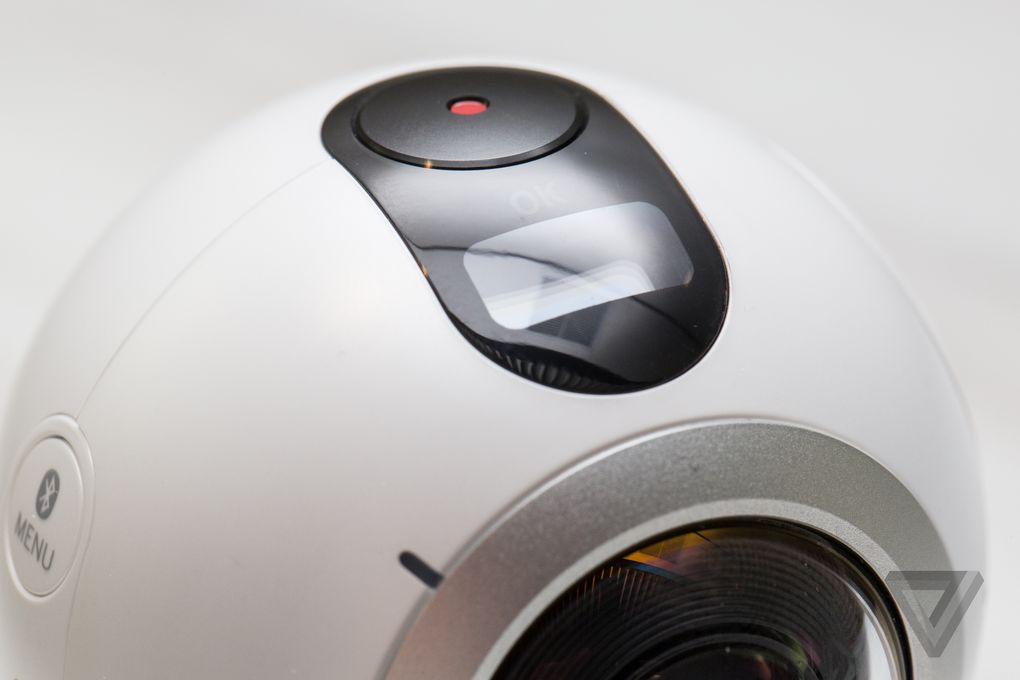 Samsung Gear 360 (Samsung Galaxy Unpacked 2016)