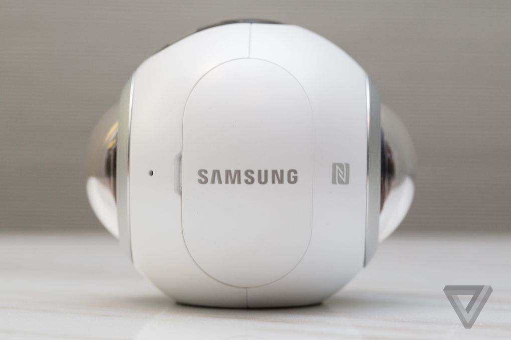 Samsung Gear 360 (Samsung Galaxy Unpacked 2016)