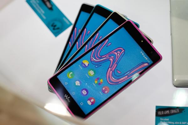 Wiko ra mắt 3 mẫu smarpthone K-Kool, Robby, U-feel tại MWC 2016