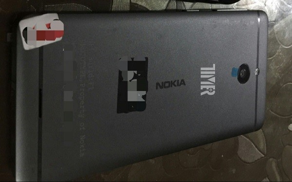 Lộ diện smartphone đầu tiên chạy Android của Nokia