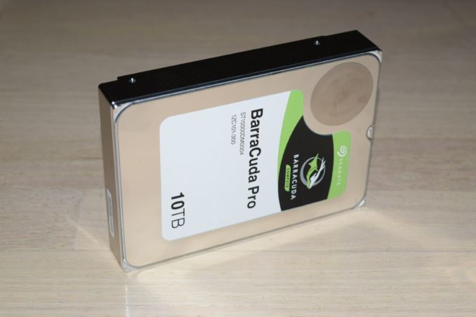 Seagate tung ổ cứng 10TB đầu tiên cho máy tính, NAS và hệ thống giám sát