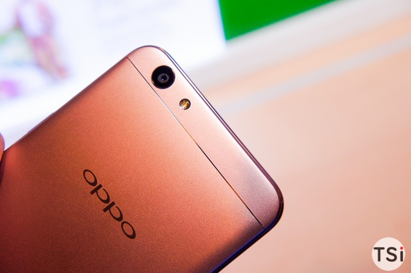 Ảnh thực tế Oppo F1s: gọn, camera selfie nét, dễ hiệu chỉnh