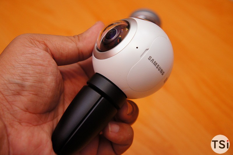 Samsung Gear 360 chính thức, giá tại Mỹ là 349 USD