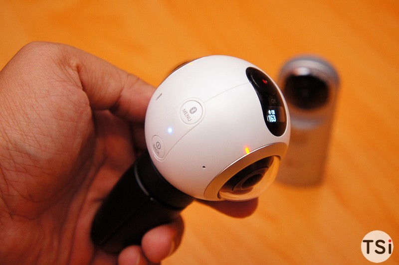 Samsung Gear 360 chính thức, giá tại Mỹ là 349 USD