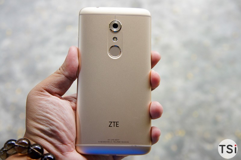 Ảnh thực tế ZTE Axon 7: hoàn thiện tốt