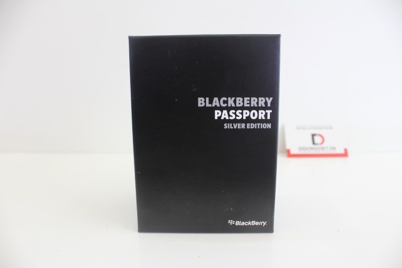 Ảnh thực tế BlackBerry Passport Silver Edition