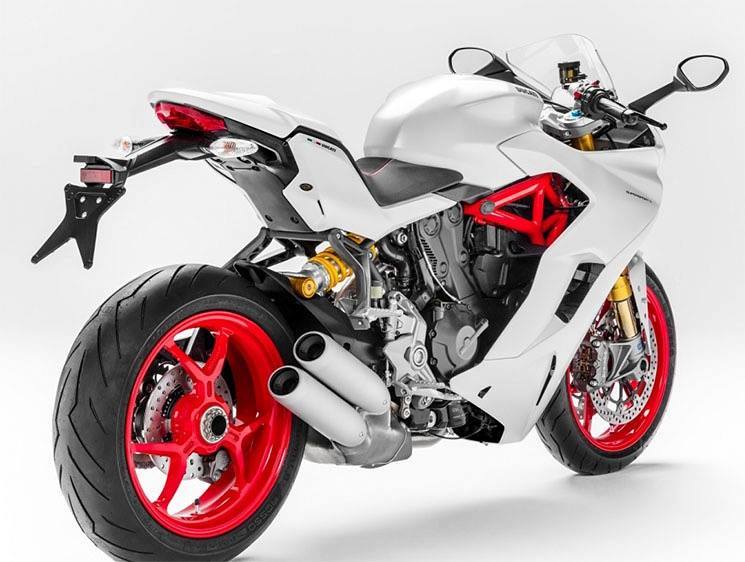 Ducati 939 SuperSport 2017 được chính thức ra mắt, giá từ 13.000 USD