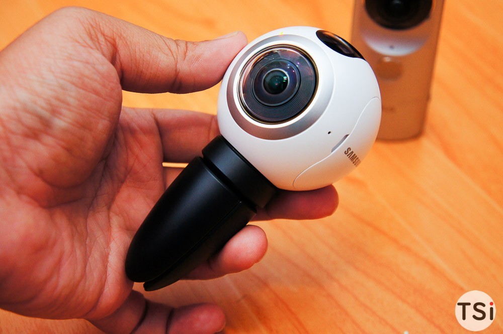 Samsung Gear 360 chính thức giá 7 triệu đồng, lên kệ từ 22/10