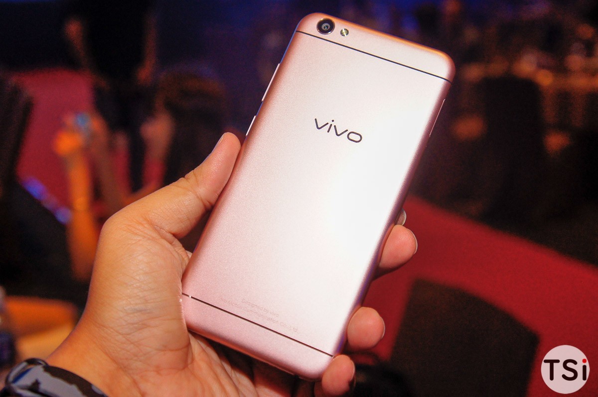 Vivo V5 lên kệ từ 3/12 với giá 6 triệu: Camera trước 20MP, RAM 4GB, pin 3.000mAh