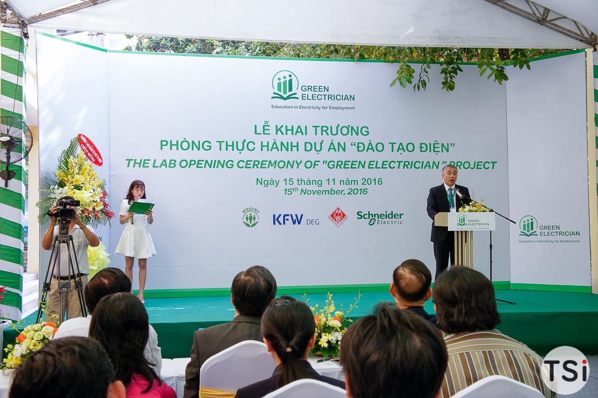 Schneider Electric khai trương dự án "Đào tạo Điện" cho thanh thiếu niên