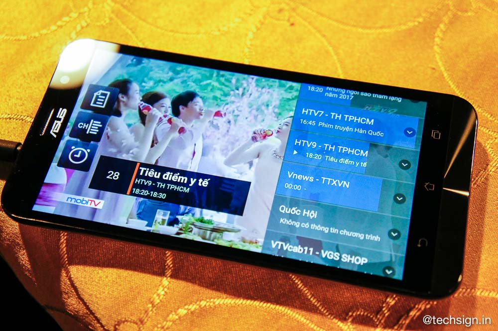 Ảnh thực tế Asus ZenFone Go TV: smartphone hỗ trợ bắt đài TV