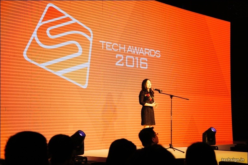 Hình ảnh chương trình bình chọn Tech Awards 2016 của VnExpress