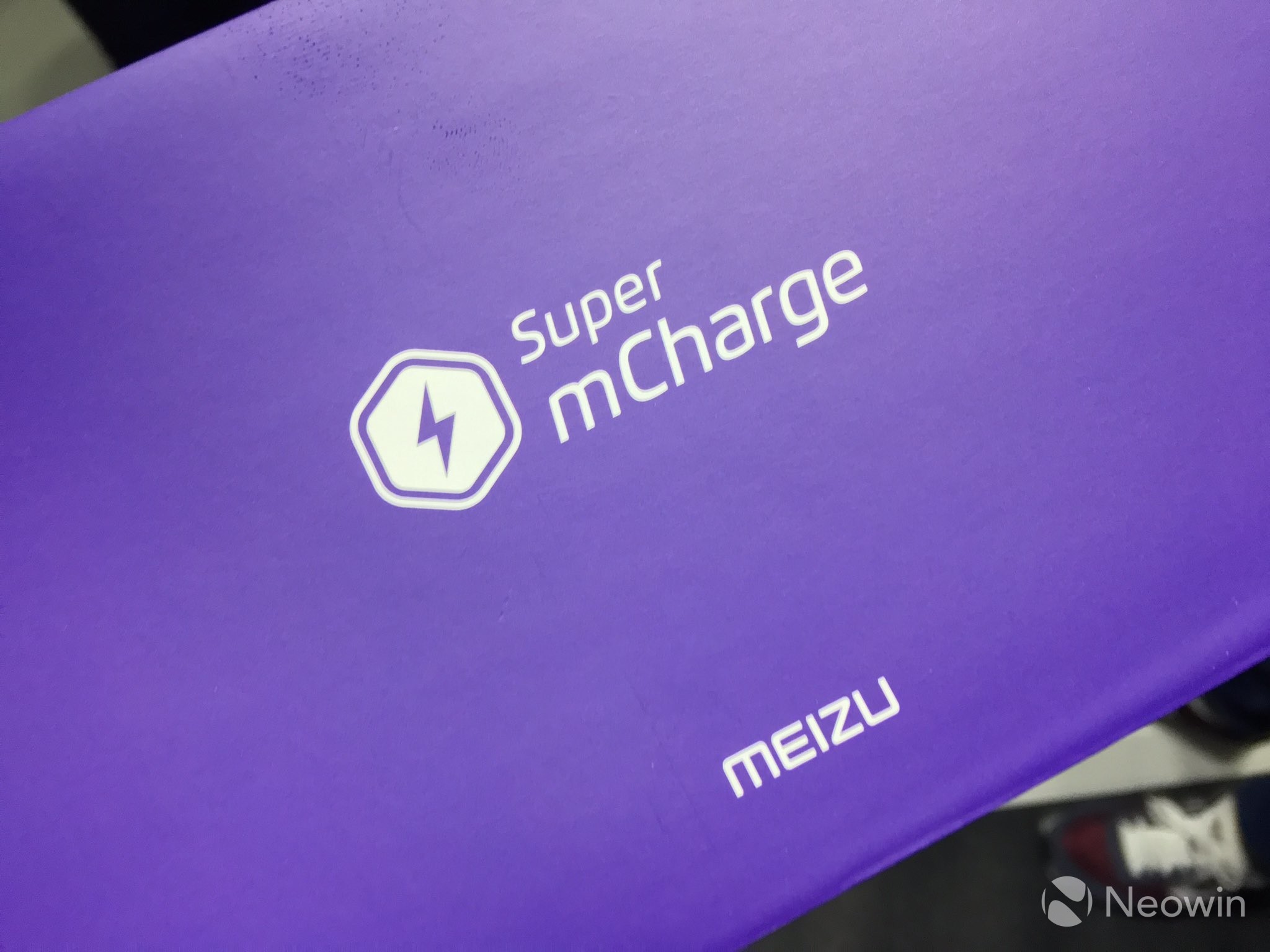 Meizu giới thiệu công nghệ sạc nhanh Super mCharge: 18 phút đầy viên pin 3000mAh