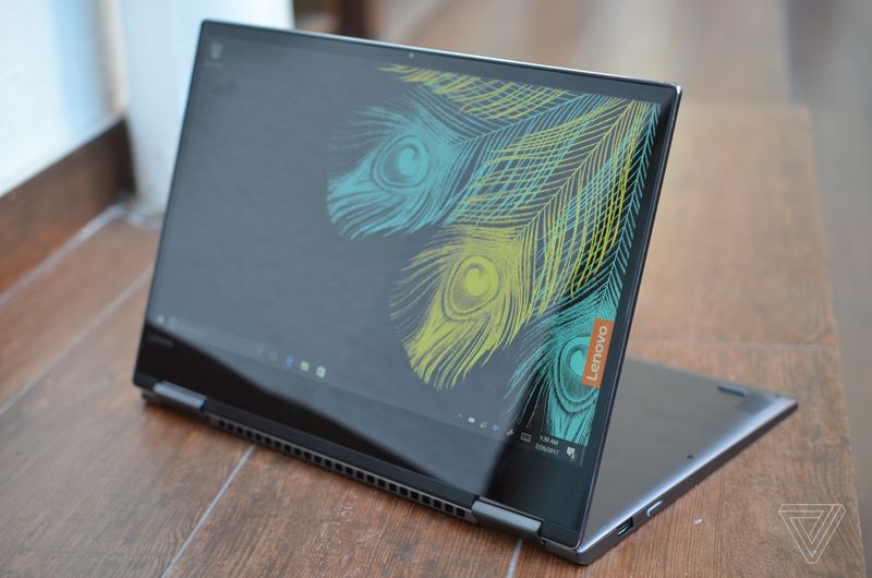 Lenovo ra mắt laptop Yoga 720: tích hợp cảm biến vân tay, thiết kế cao cấp