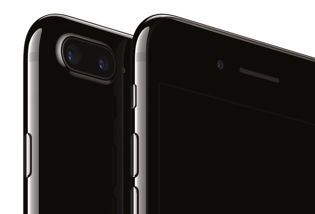 Từng đắt nhất, iPhone 7 Jet Black sụt giá trở thành màu rẻ nhất hiện nay