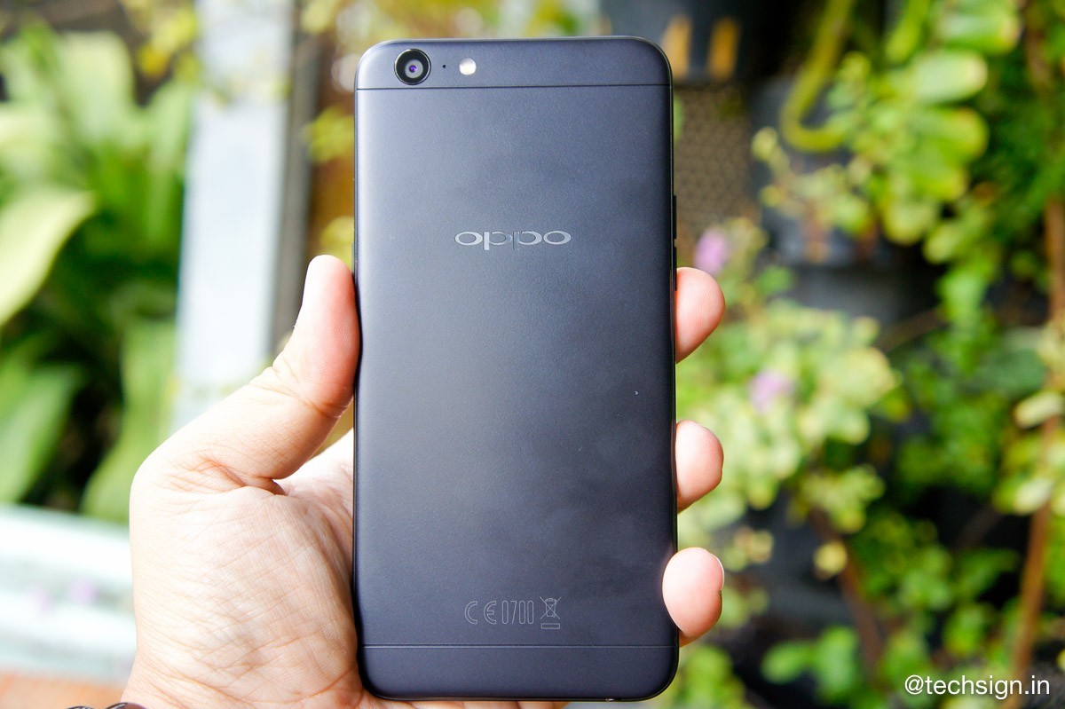 Mở hộp Oppo F3 Lite: vẫn không đổi so với các đàn anh