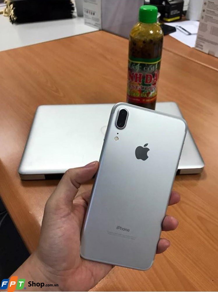 Thêm nhiều ảnh iPhone 8 tại Việt Nam, lần này là bản màu bạc