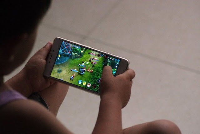 Tencent mất 17 tỷ USD chỉ vì một bài viết nói game là chất độc