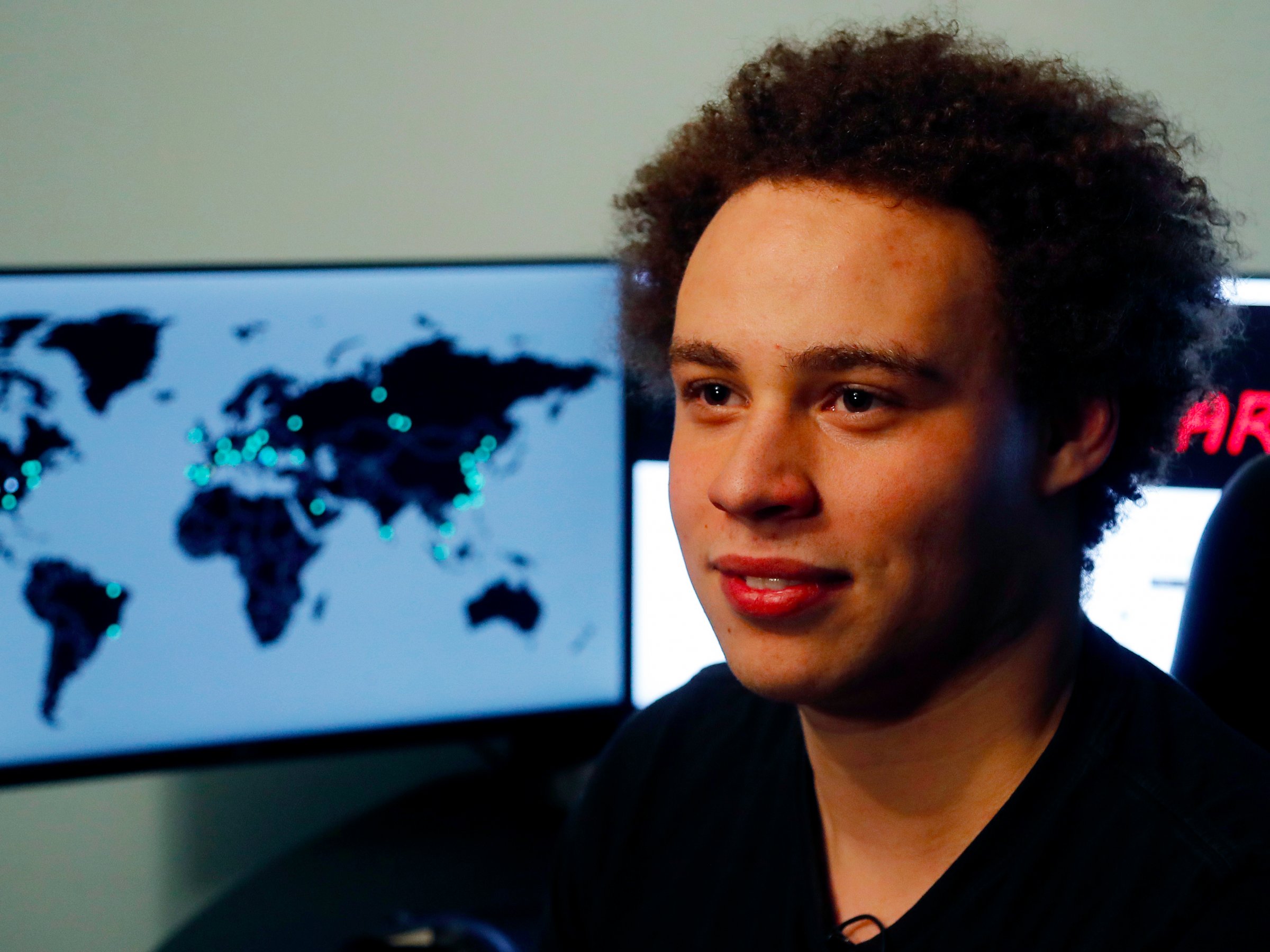 Marcus Hutchins: anh hùng giải cứu WannaCry bị FBI bắt giữ đã trở lại và giễu cợt trên Twitter