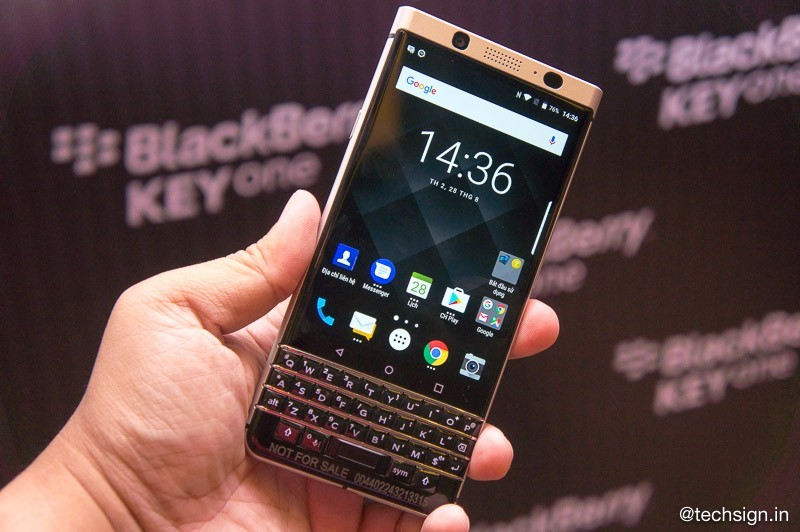 BlackBerry KEYone chính thức ra mắt, giá 15 triệu, đặt trước tặng pin dự phòng