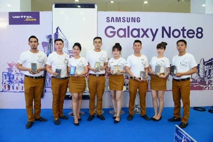 Galaxy Note8 tạo kỷ lục doanh số dòng sản phẩm cao cấp