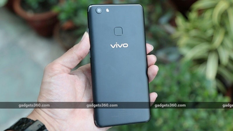 Vivo chính thức ra mắt smartphone hiển thị tràn màn hình Vivo V7+ 