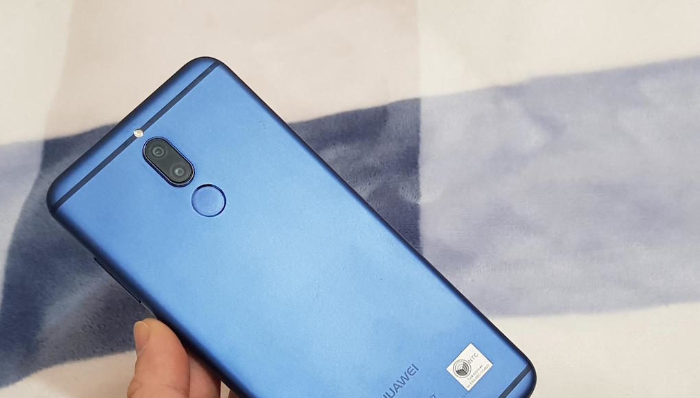 Số lượng giới hạn - Huawei Nova 2i phiên bản xanh hút tay săn trẻ