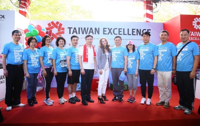 Taiwan Excellence tài trợ giải HCMC Marathon 2018