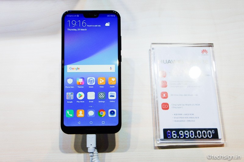 Ảnh cận cảnh Huawei Nova 3e: thiết kế, chụp ảnh đẹp, mặt lưng kính lưu dấu vân tay