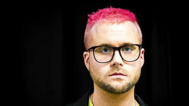 Christopher Wylie - "Ngôi sao" đang nổi nhờ tố cáo Facebook là ai?