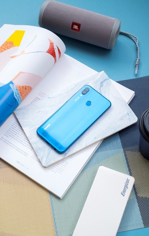 Đặt trước Huawei Nova 3e, nhận sạc dự phòng Energizer 10.000mAh tại FPT Shop