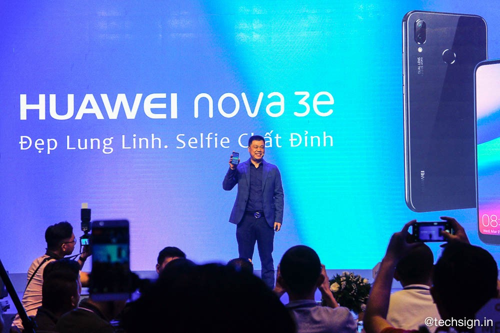 Huawei Nova 3e ra mắt: hai màu, thiết kế tai thỏ, tỉ lệ màn hình mới