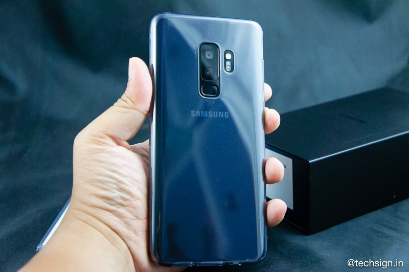 Mở hộp Samsung Galaxy S9+ bản màu đen: hoàn thiện đẹp và bóng bẩy