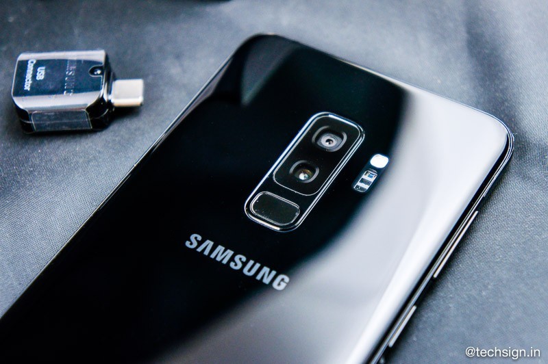 Mở hộp Samsung Galaxy S9+ bản màu đen: hoàn thiện đẹp và bóng bẩy