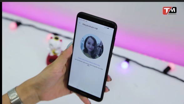 Các reviewers nói gì về tính năng Face Unlock trên Huawei Nova 2i?