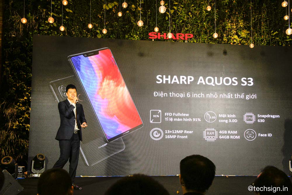 Sharp Aquos S3 chính thức ra mắt, giá 8,99 triệu đồng