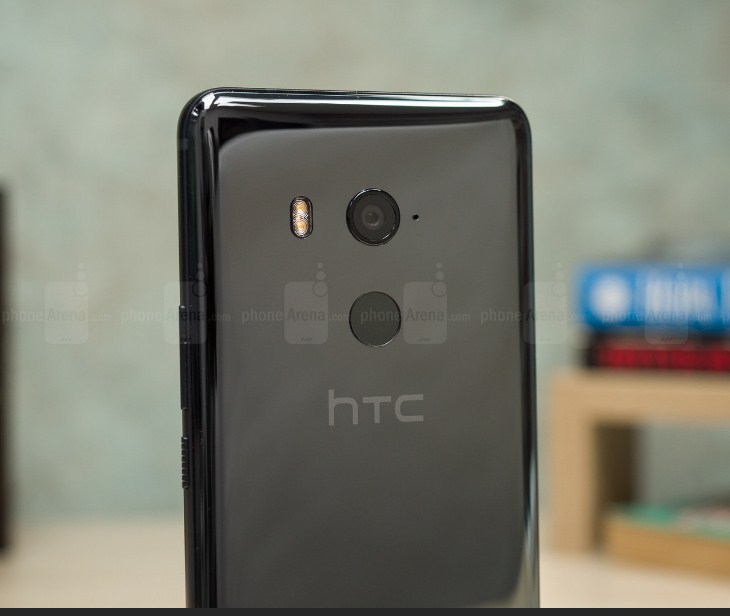 Quá trình tiến hóa trong thiết kế của điện thoại HTC