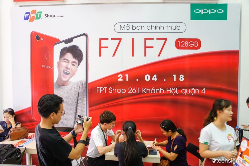 FPT Shop mở bán OPPO F7, ghi nhận gần 5000 đơn hàng