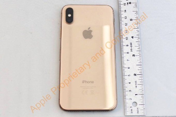 Hé lộ thông tin iPhone X Gold