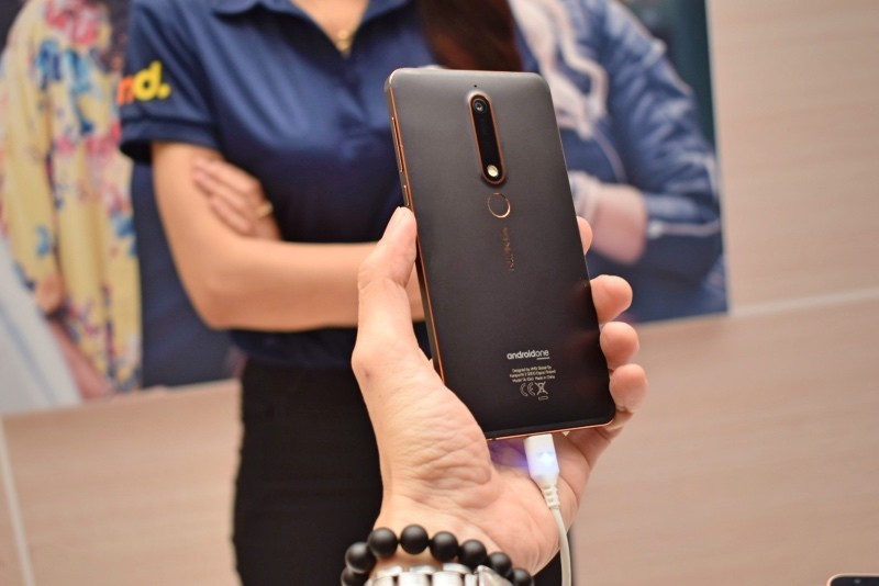 Bộ đôi Nokia 7 Plus và Nokia 6 (2018) ra mắt giá 6 và 9 triệu, chạy Android One với thiết kế nguyên khối kim loại