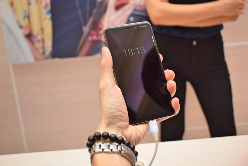 Bộ đôi Nokia 7 Plus và Nokia 6 (2018) ra mắt giá 6 và 9 triệu, chạy Android One với thiết kế nguyên khối kim loại