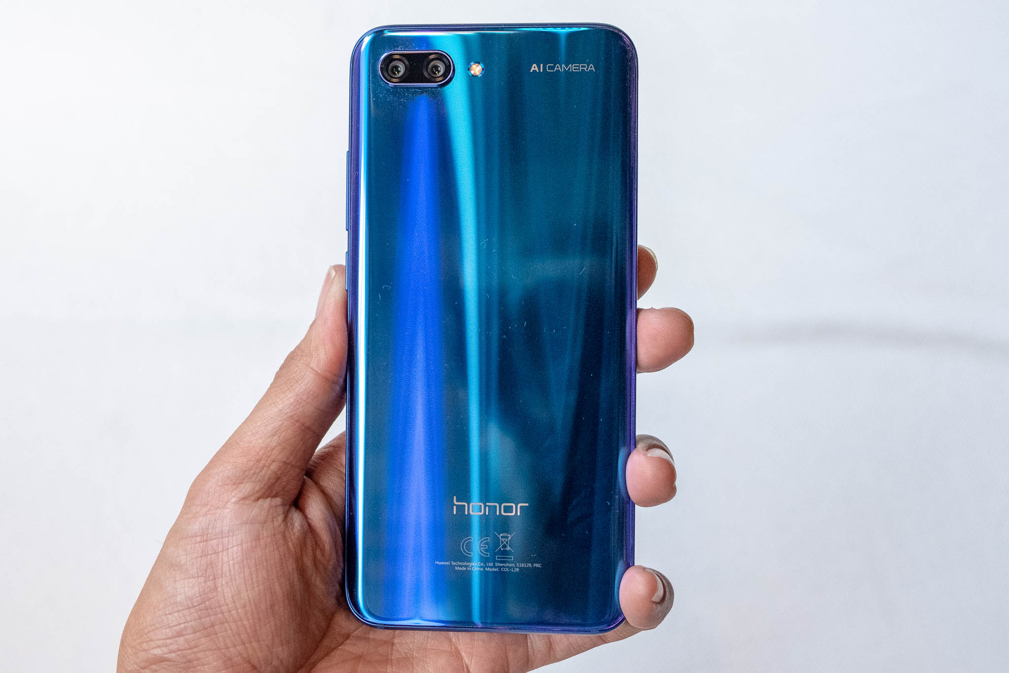 'Bản sao' Huawei P20 Pro mang tên Honor 10 ra mắt tại Việt Nam