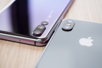 Flagship mới của Huawei nhái iPhone X